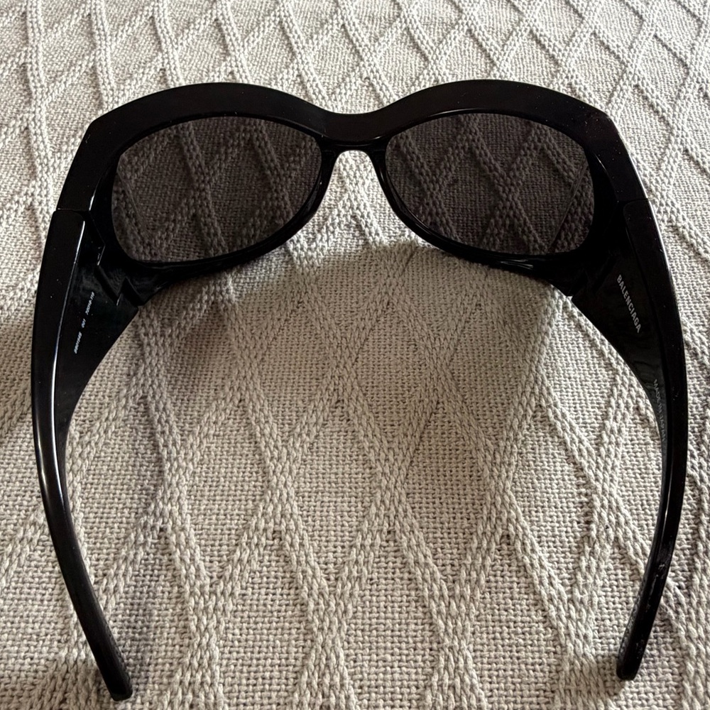 Balenciaga BB0154S Extreme Butterfly Sunglasses Black - Picture 6 of 10